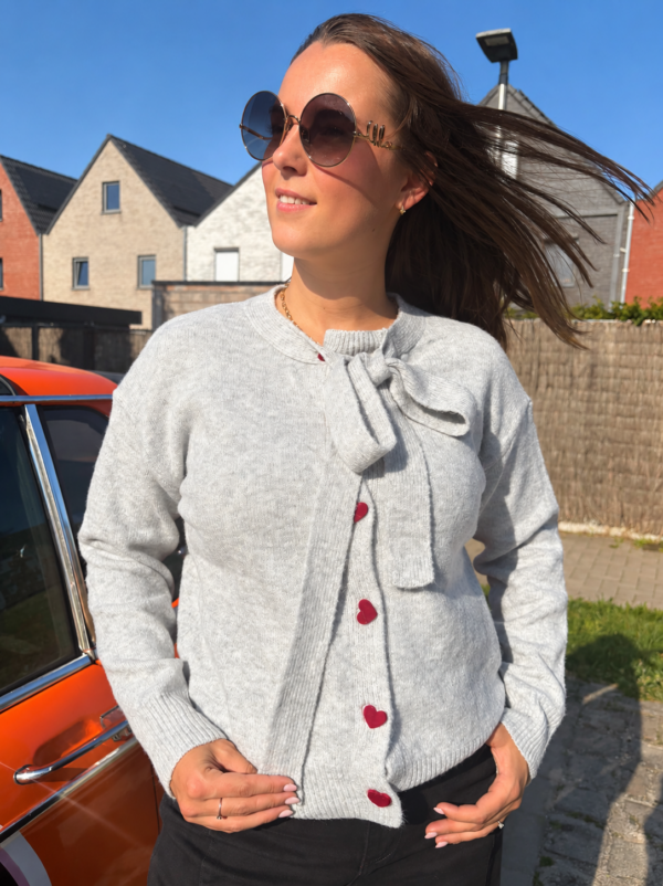 SWEETHEART CARDIGAN