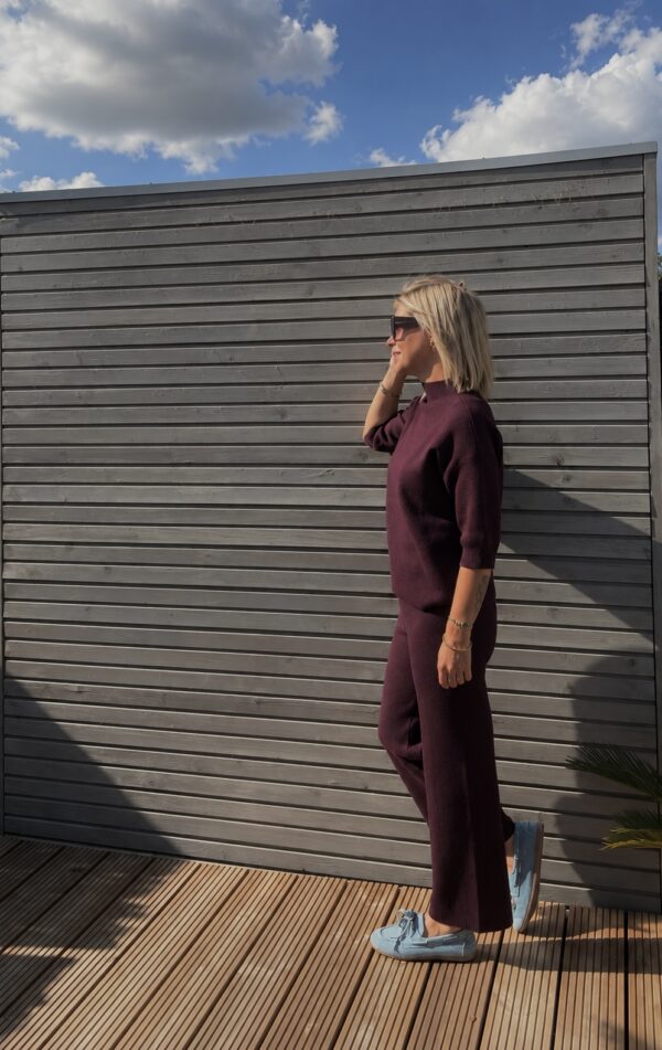 BURGUNDY SET