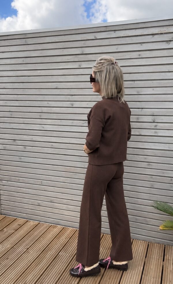 CHOCOLATE BROWN SET