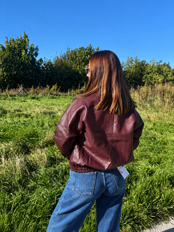 BURGUNDY OVERSIZED JACKET