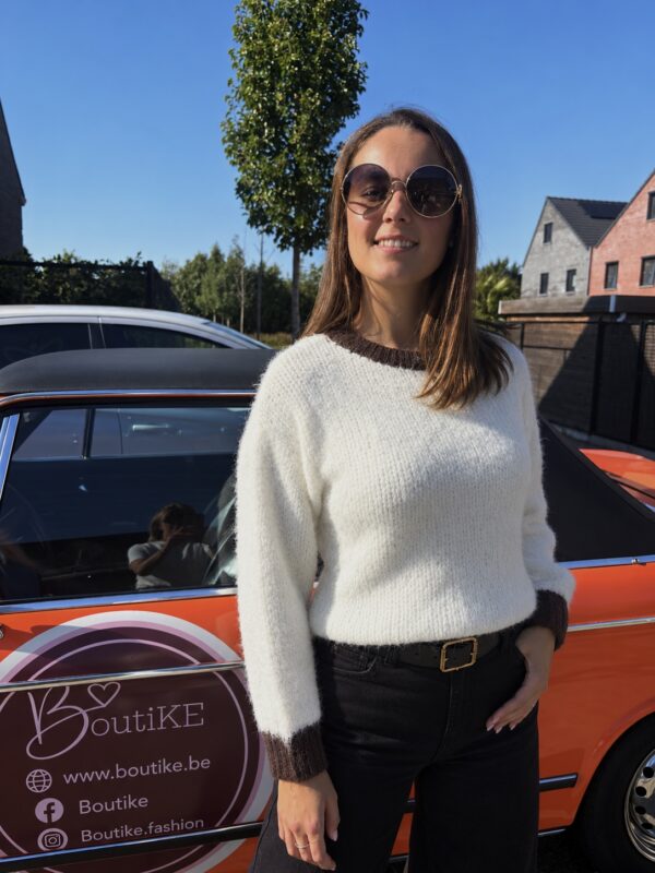 CREAM CONTRAST KNIT