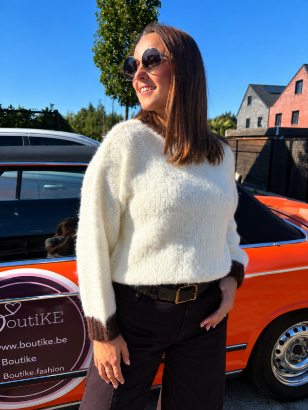 CREAM CONTRAST KNIT