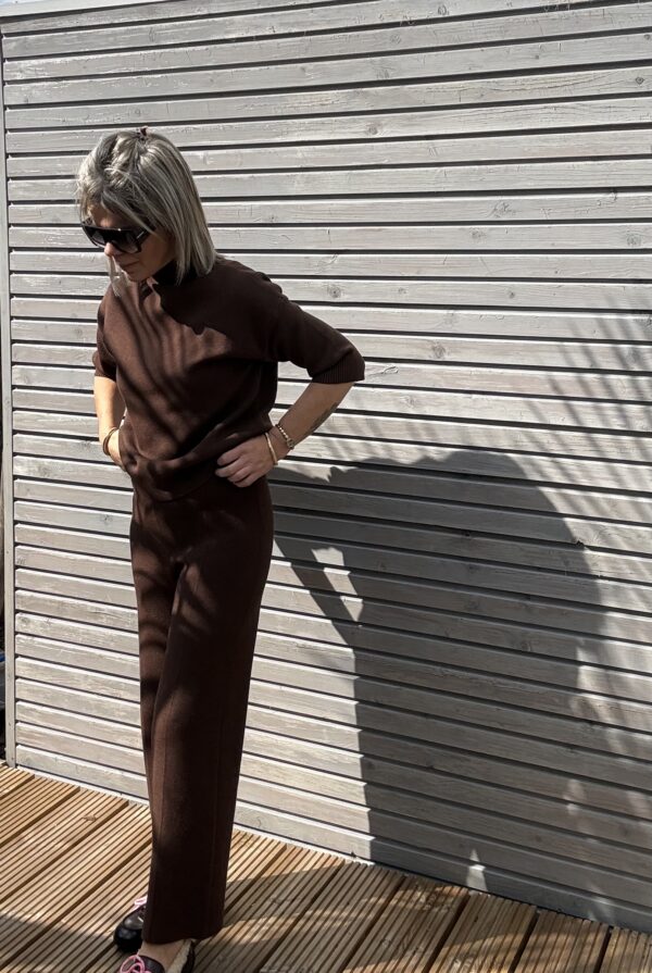 CHOCOLATE BROWN SET