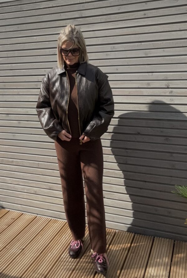 CHOCOLATE BROWN SET